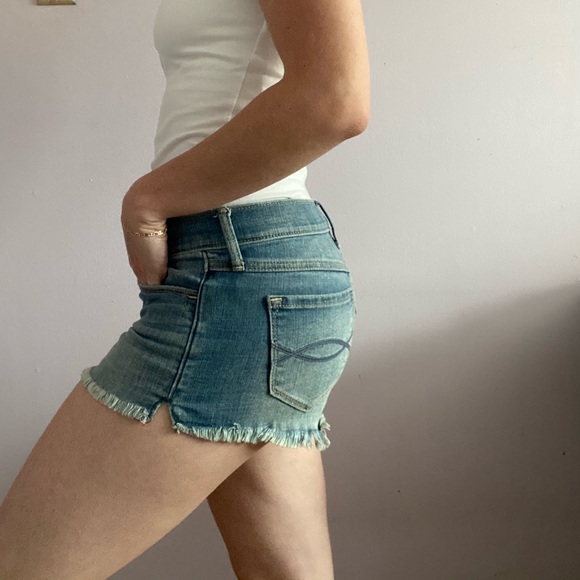 Abercrombie and Fitch Shorts - Picture 3 of 7